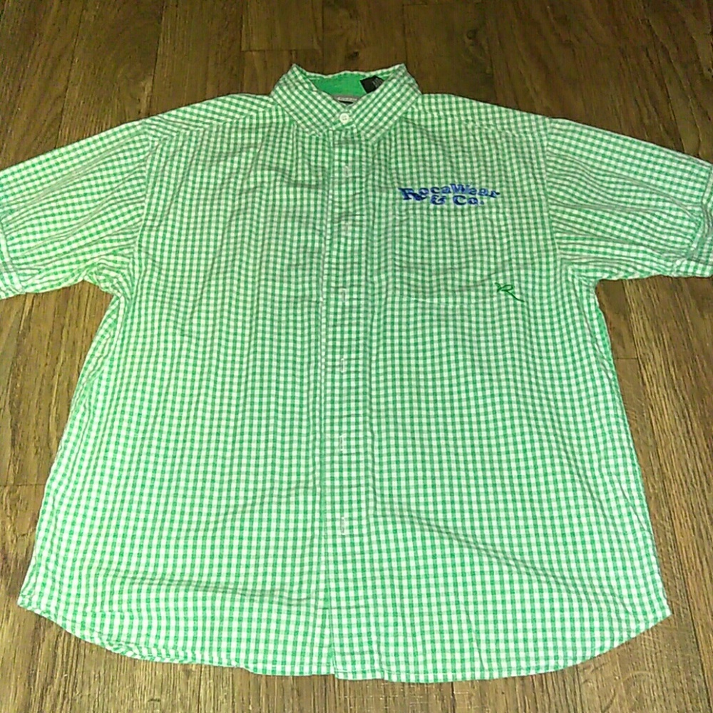 Rocawear button up polo